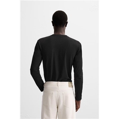 CAMISETA BÁSICA SLIM FIT