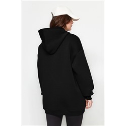 Siyah Kapüşonlu Slogan Detaylı İçi Polar Kalın Örme Sweatshirt TBBAW24AO00018