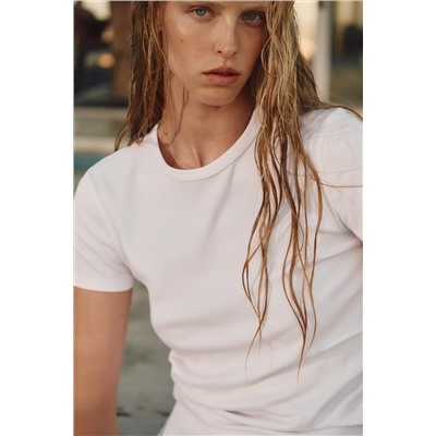 RIBBED SHORT SLEEVE T-SHIRT