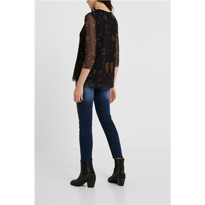 Camiseta flores mangas tul