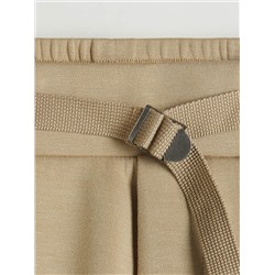 Chinohose mit Gürtel