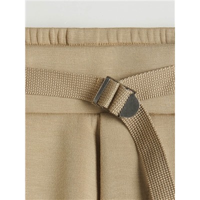 Chinohose mit Gürtel
