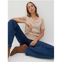T- Shirt mit V-Ausschnitt