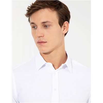 Beyaz Slim Fit Armürlü Gömlek
