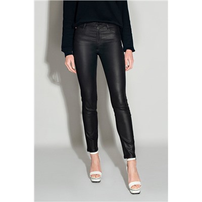 Pantalón slim fit Negro