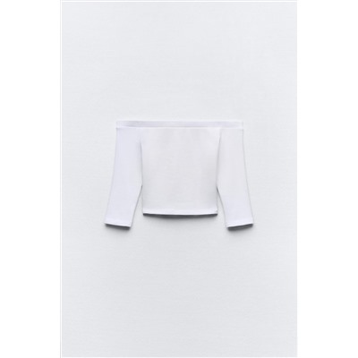 OFF-THE-SHOULDER CROP TOP