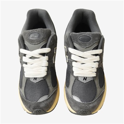 New Balanc*e 👟 мягкая и нежная текстура. Воловья кожа✔️ Подошва EVA, амортизирующая и нескользящая. Дизайн в ретро стиле.. унисекс. Отшиты на оригинальной фабрике N*B из остатков оригинальной ткани✔️ производство во Вьетнаме 🇻🇳 цена данной модели на оф сайте выше 16 000 😱
