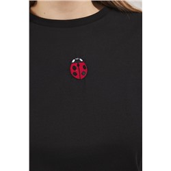 Siyah Bisiklet Yaka Nakışlı Crop Örme Büyük beden T-shirt TBBSS25BF00015