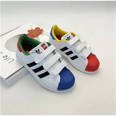 Детские кеды Adida*s Lego   Материал: натуральная кожа  Мягкие, лёгкие, удобные