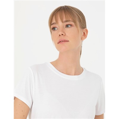Beyaz Regular Fit Basic Tişört