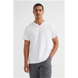 T-Shirt mit V-Ausschnitt Regular Fit