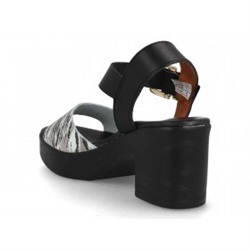 5668 - BDA
                SANDALIAS DE TACÓN