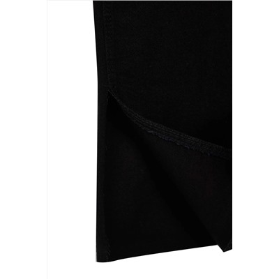 Siyah Yüksek Bel Yırtmaç Detaylı Büyük Beden Jeans TBBAW26CJ00000