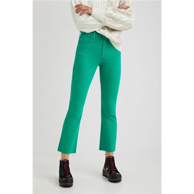 Pantalón tobillero acampanado