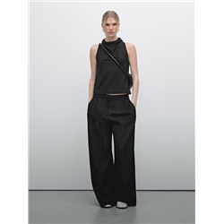 Technical trousers with darts