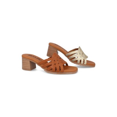 3483 - BDA                SANDALIAS DE TACÓN