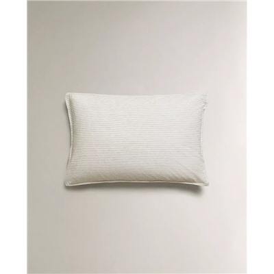 STRIPED PILLOWCASE