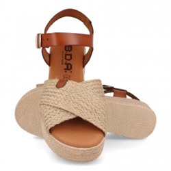 228 - BDA
                SANDALIAS DE PLATAFORMA