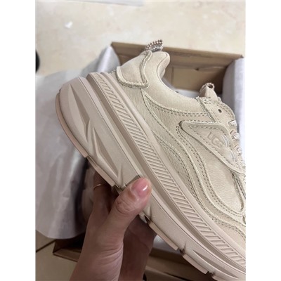 Женские кроссовки UG*G
