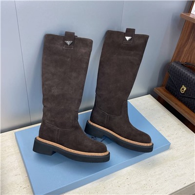 Женские широкие сапоги длиной до колена  Prad*a