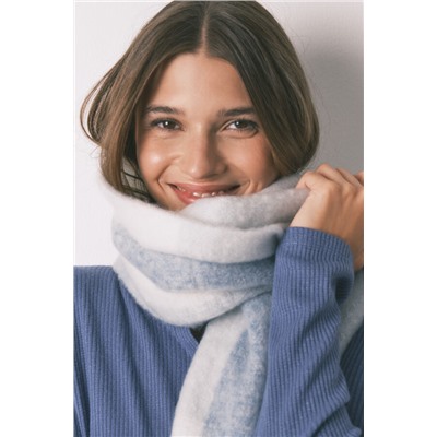 Bufanda efecto lana cuadros azul y blanco