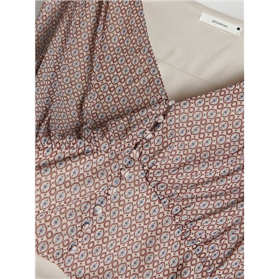 Gemusterte Bluse