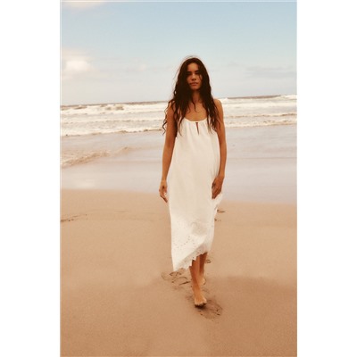 VESTIDO MIDI BORDADOS PERFORADOS