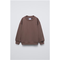 PLAIN HOODIE WITH EMBROIDERED DETAIL