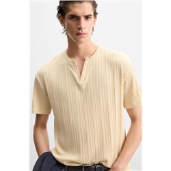 CAMISETA PLISADA CUELLO BOTONES