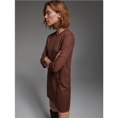 Kleid In Velourslederoptik