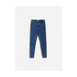 Jeans im Used-Look mit hoher Taille