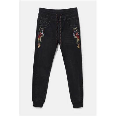 Pantalón jogger tobillero denim