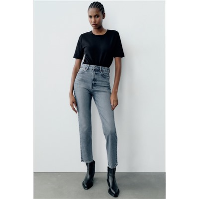 TRF MOM FIT HIGH-WAIST JEANS