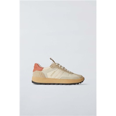 CONTRAST TRAINERS