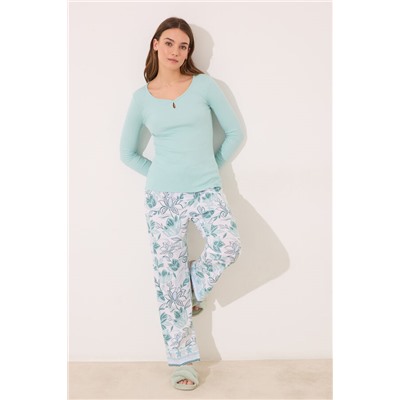 Pijama largo verde turquesa flores