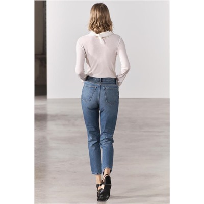 TOP WITH SHIRT CUFFS AND BUTTONS