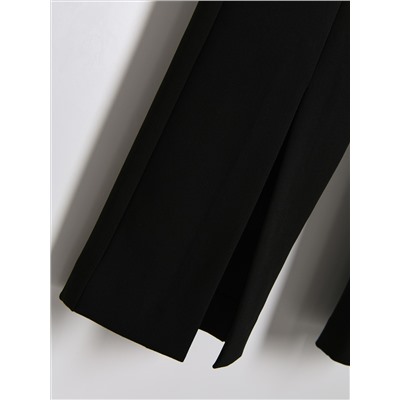 Seitlich geteilte Hose