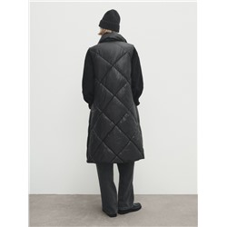 Chaleco largo acolchado cuello alto