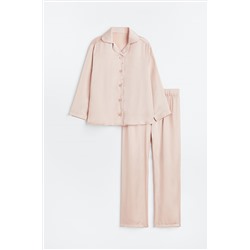Satinpyjama