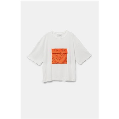 Camiseta bolsillo flores