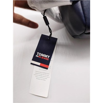 Экспортируемая в Европу и Соединенные Штаты косметичка Tomm*y Jeans для хранения туалетных принадлежностей, высококачественная текстура  Материал: ПУ  Размер: 19,5*12,5*11