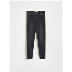 Slim-Jeans mit mittlerer Leibhöhe