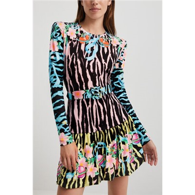 Vestido slim corto cebra