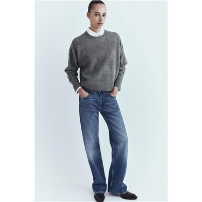 PLAIN SOFT KNIT SWEATER