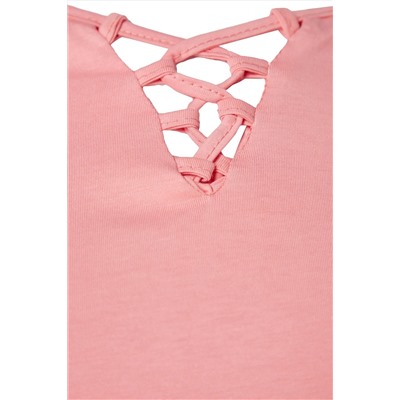 Pembe Yaka Detaylı Boyfriend Fit %100 Pamuk Örme Büyük Beden T-Shirt TBBSS22TS1027
