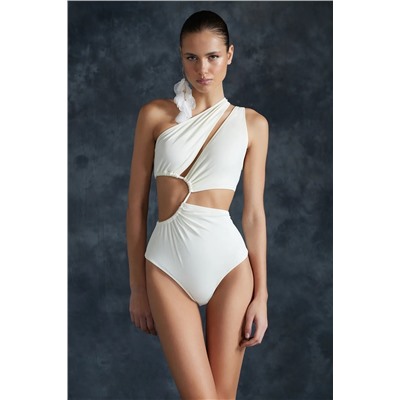 TRENDYOLMİLLA Ekru Tek Omuz Tünelli Cut Out/Pencereli Regular Core Mayokini TBESS23MA00206