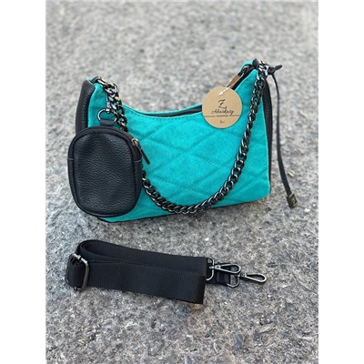 AB.Z · Pelle · 21-19 (370) ACUARIO
