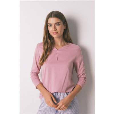 Conjunto de zapatillas, pantalón y camiseta