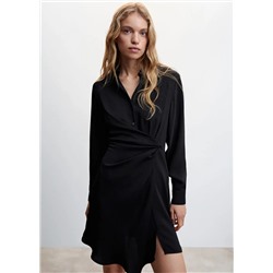 Vestido negro cuello camisero fruncido -  Mujer | MANGO OUTLET España
