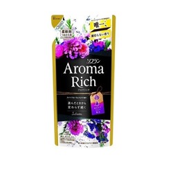 LION Кондиционер для белья Soflan Aroma Rich Juliette дезодорирующий с натуральными ароматическими маслами, сменная упаковка 400 мл.
